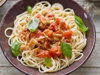 Spaghetti au thon et aux tomates cerises