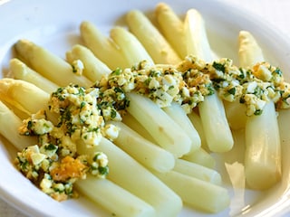 Asperges blanches à la flamande