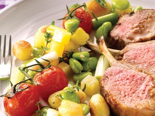 Lamskroon met primeurgroenten