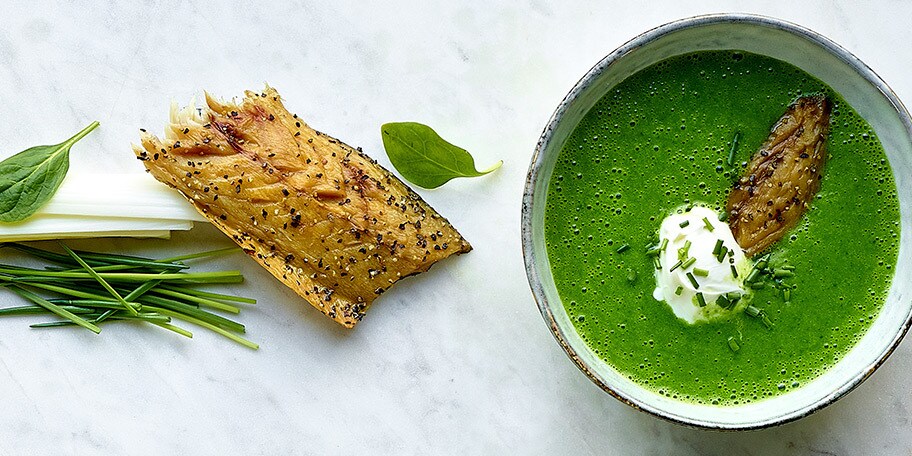 Soupe de poireaux aux épinards et maquereau fumé