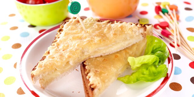 Croque met 3 gruyères