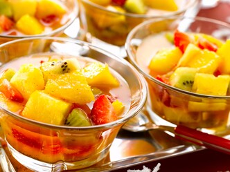 Fruitsalade met ti-punchsiroop