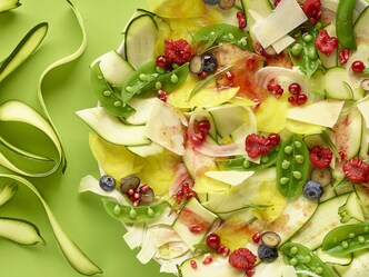 Salade de fruits et légumes émincés