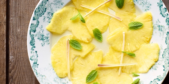 Carpaccio van ananas met citroengras