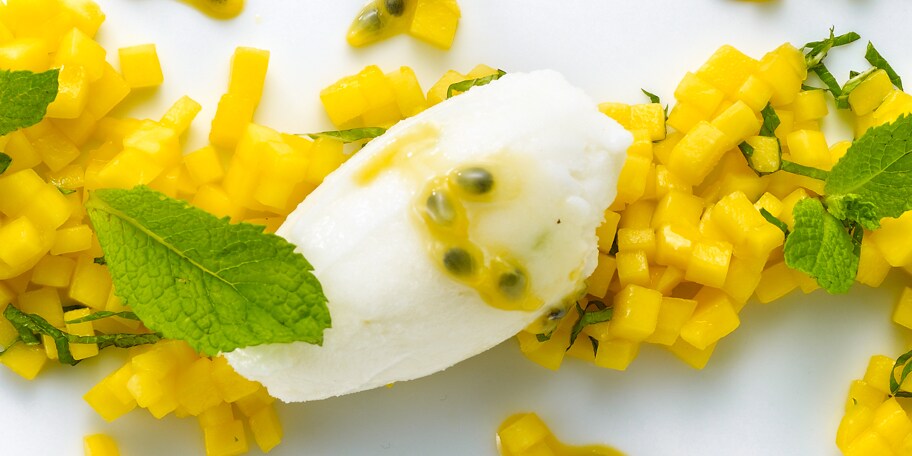 Tartaar van mango met limoensorbet