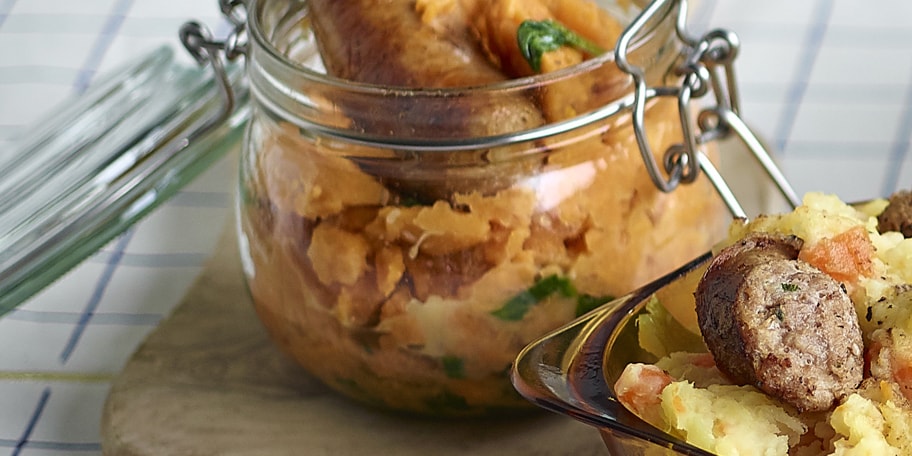 Stoemp de patates douces avec épinards et saucisse de poulet