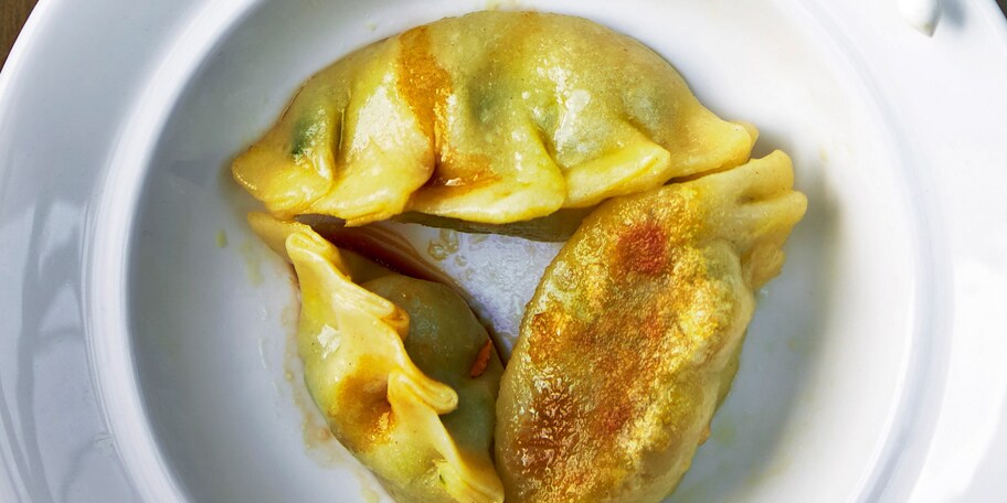 Gyoza met varkensvlees  en groenekool