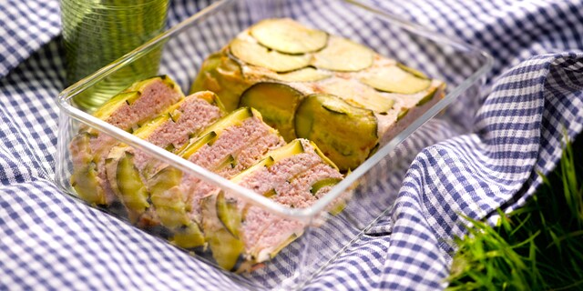 Terrine van ham met courgettes en pecorino