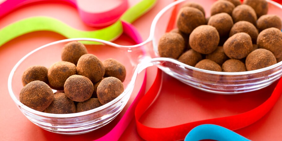 Boules de massepain au cacao
