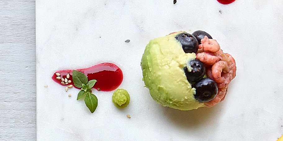 Sushi balls aux crevettes grises et à la vinaigrette de framboise