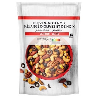 Mélange noix et olives