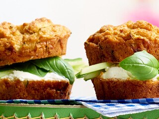 Courgettemuffins met verse kaas