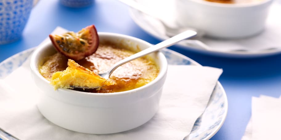 Crème brûlée met passievrucht