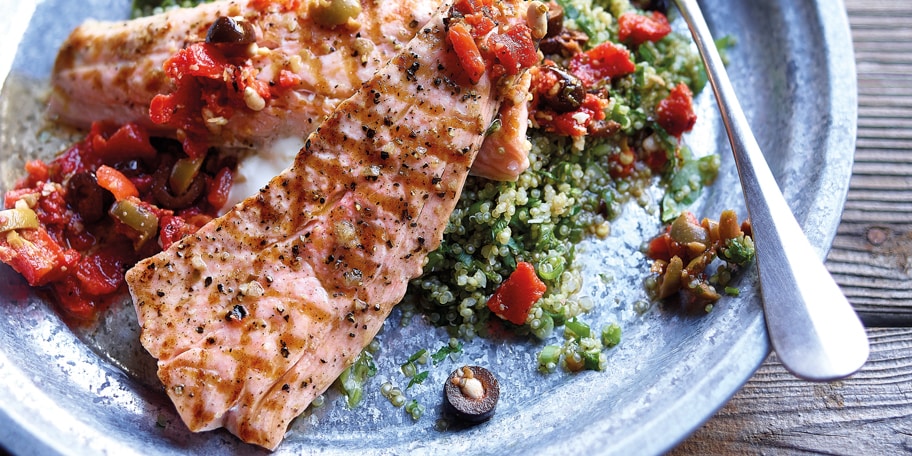 Saumon grillé et salade de quinoa