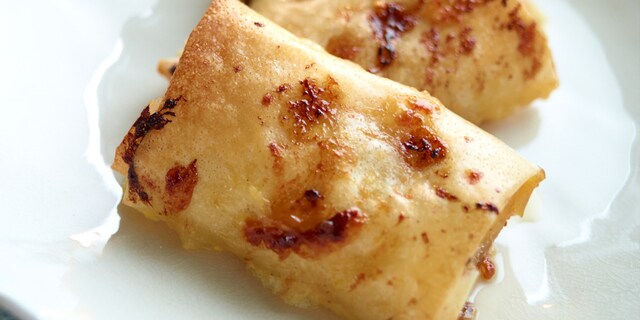 Chaussons de brick au Herve et aux poires