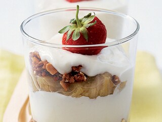 Compote van knapperige rabarber met yoghurt