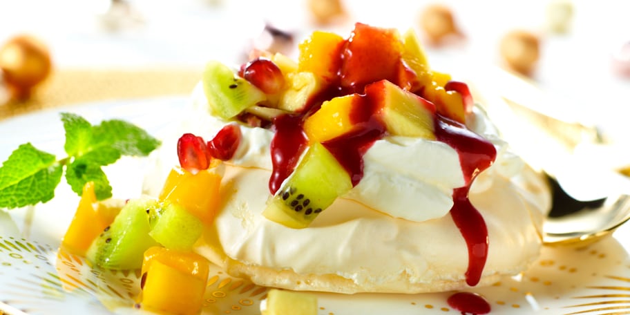 Pavlovas aux fruits exotiques