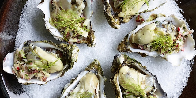 Oesters met gepekelde venkel