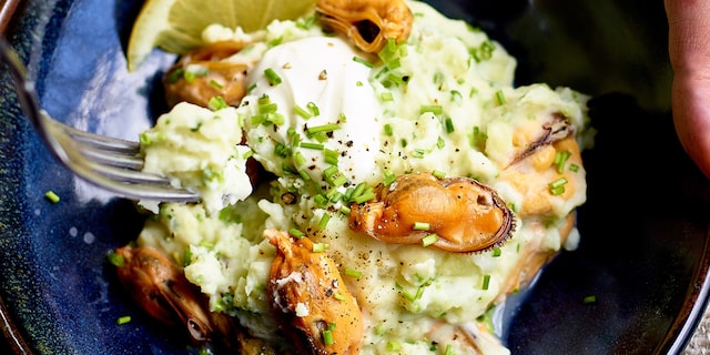 Stoemp aux moules, oignons grelots et crème épaisse