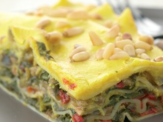 Lasagne fraîche aux épinards et sauce safranée au fenouil