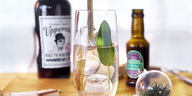 Uppercut Dry Gin & 19:05 Herbal Tonic