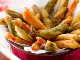 Tempura de légumes, sauce piquante