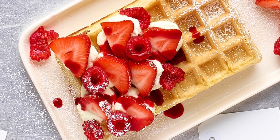 Brusselse wafels met rood fruit