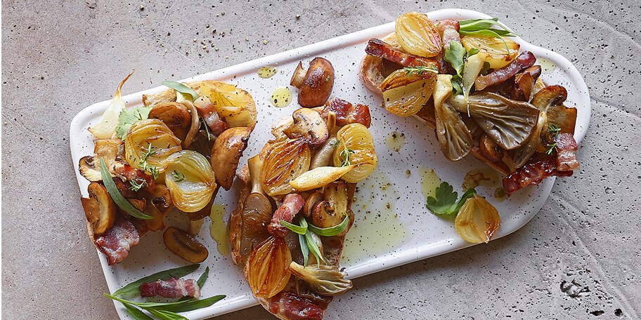 Toasts met paddenstoelen