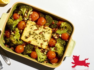 Feta, geroosterde kerstomaten en broccoli met honing