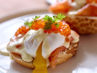 Pistolets Benedict met gerookte zalm