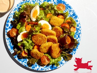 Salade végétarienne aux nuggets