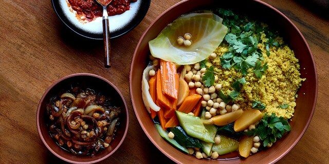 Groentecouscous met zelfgemaakte harissa