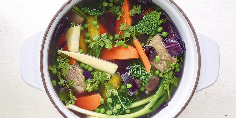 Bouillon van groene kool