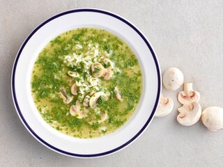 Soupe au cerfeuil, riz et champignons