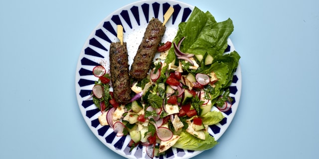 Gegrilde kefta met fattoush