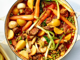 Cocotte d'agneau aux légumes printaniers