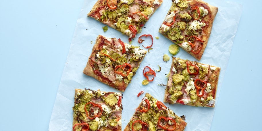 Pizza met Meesterlyck-ham en spruitjes