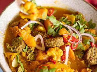Curry de légumes aux falafels