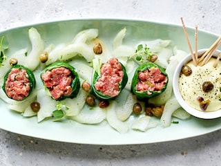 Paksoirolletjes met rundstartaar 