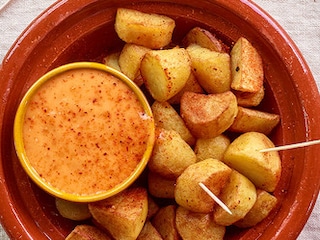 Patatas bravas