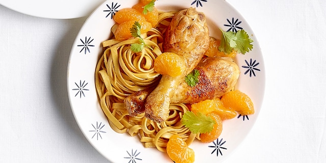 Pilons de poulet laqués à la mandarine, au miel et au soja