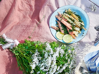 Salade d’asperges grillées à la truite fumée