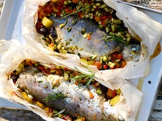 Forel in papillot à la niçoise