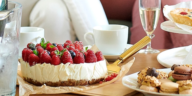 Cheesecake aux spéculoos et aux framboises