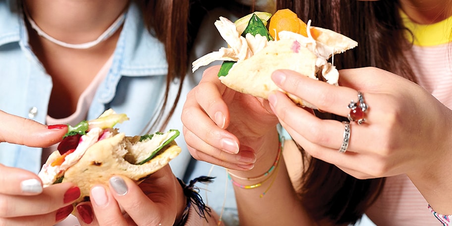 Tacos au poulet, au chèvre et aux pickles de légumes