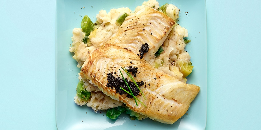 Stoemp parmentier met schelvishaas en haringeitjes