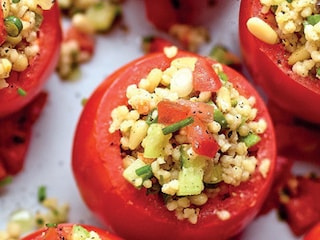 Zomerse gevulde tomaten