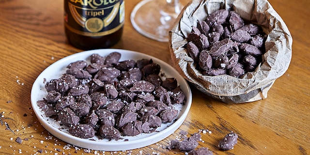Amandes rôties au chocolat et à la fleur de sel