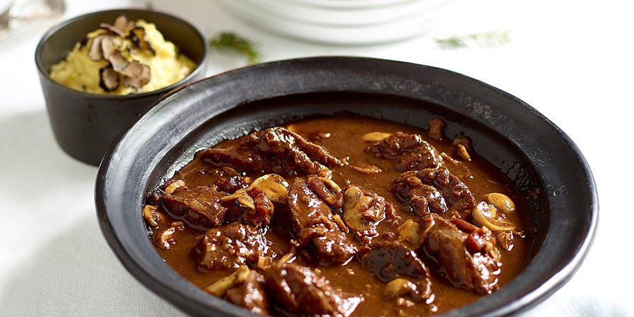 Ragoût de joues de porc à la purée aux truffes