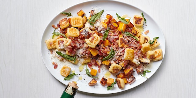 Gnocchis poêlés au butternut, pancetta et beurre de sauge